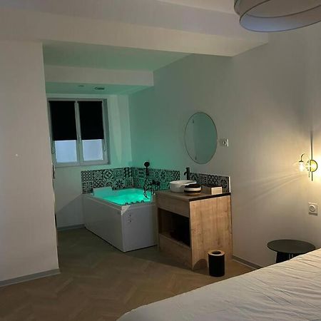 Appartement Spa 2 Pers-Couteliers-Centre Ville Moulins  Luaran gambar