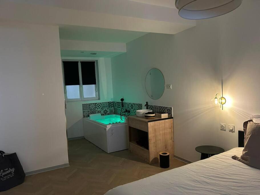 Appartement Spa 2 Pers-Couteliers-Centre Ville Moulins  Luaran gambar